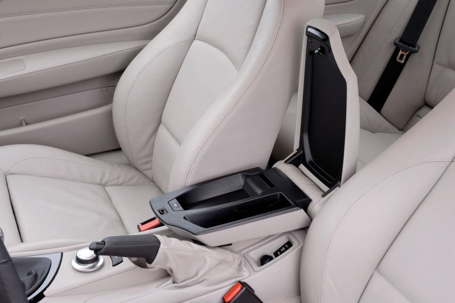  BMW 135i 2010 года  (фото 16 из 62)